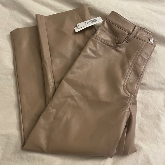 NWT Aritzia- Wilfred Melina Leather Cropped Pants - Picture 2 of 8